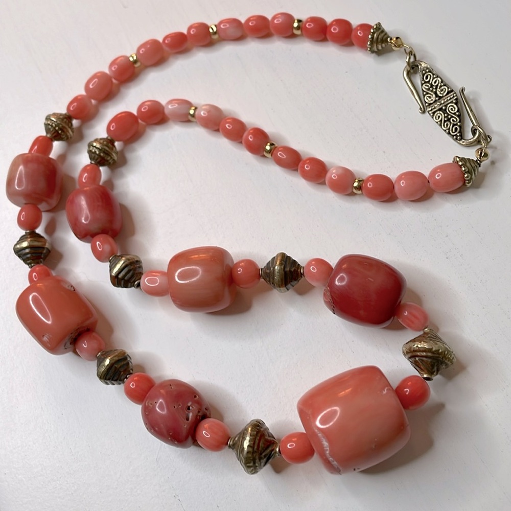 Vintage natural coral beaded necklace 20” inch